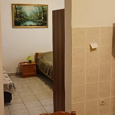 Apartment Irmica Lukovo Šugarje Exterior foto