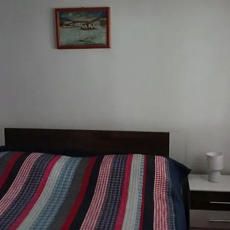 Apartment Irmica Lukovo Šugarje Exterior foto