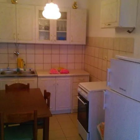 Apartment Irmica Lukovo Šugarje Exterior foto