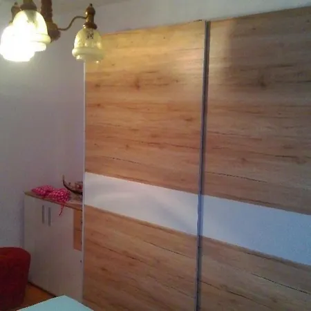 Apartment Irmica Lukovo Šugarje Exterior foto